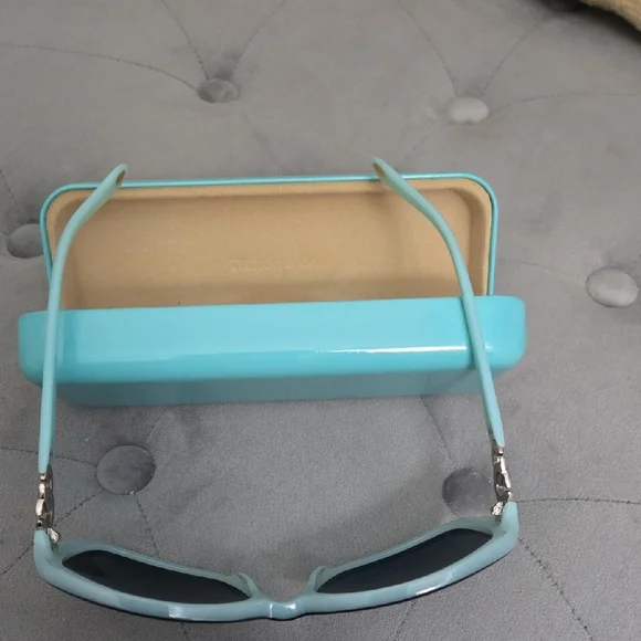 Tiffany & Co Black Sunglasses Modern Accessories - Picture 8 of 8